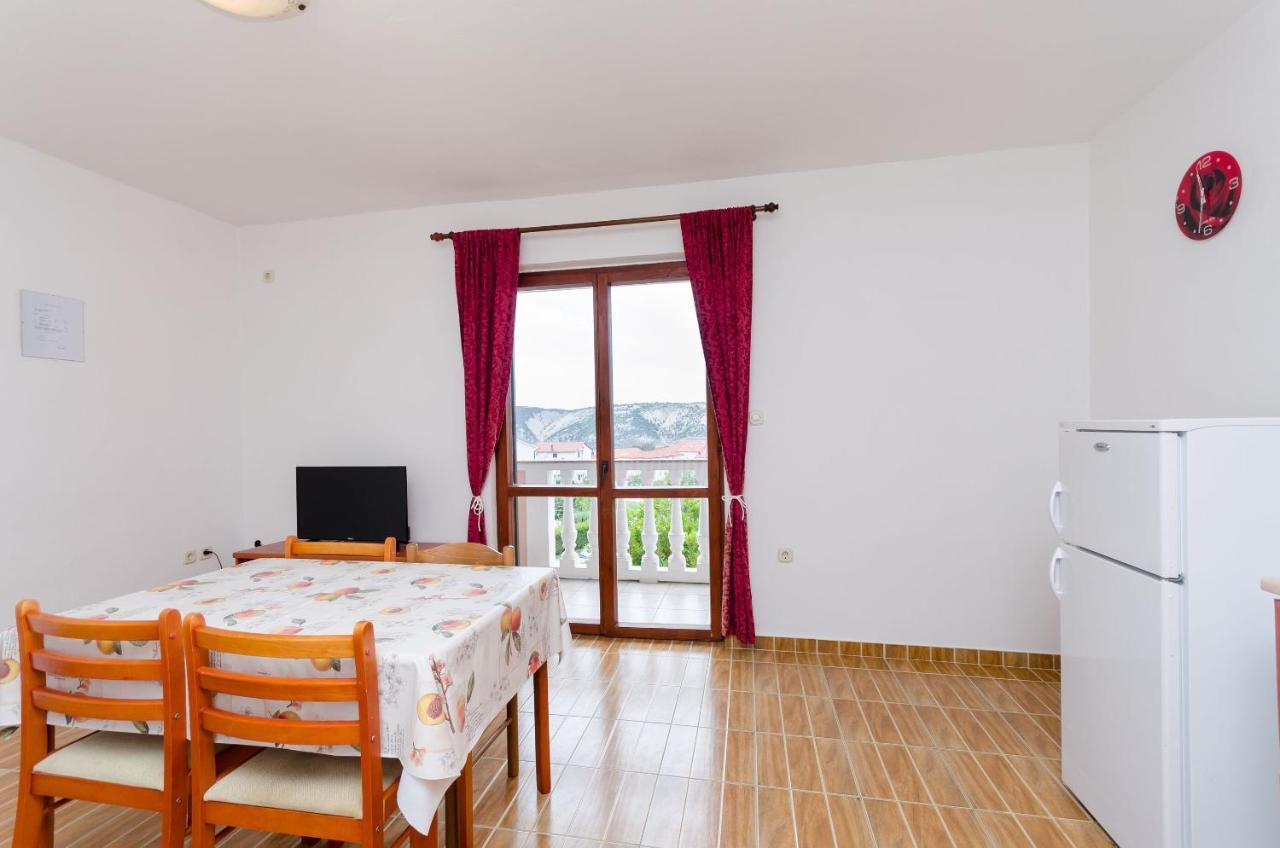 לופאר Apartments Dragan מראה חיצוני תמונה