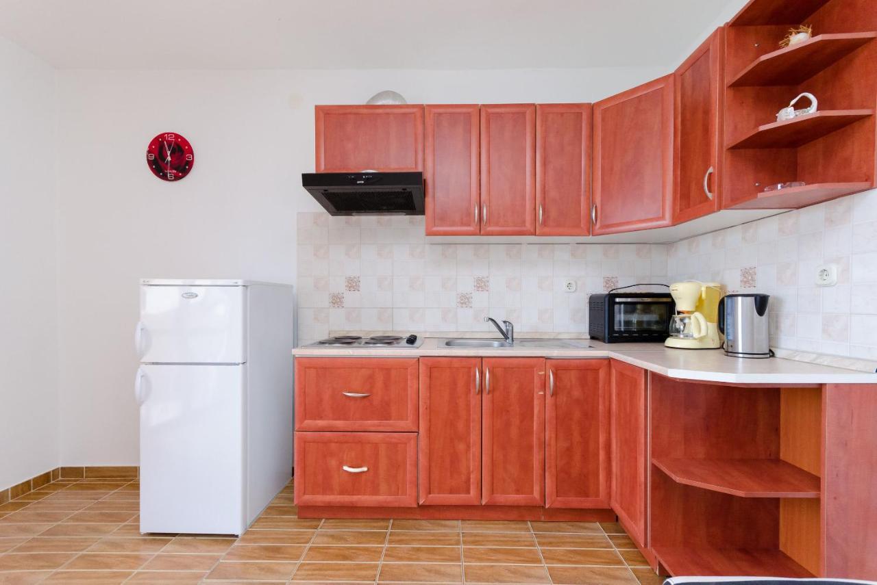 לופאר Apartments Dragan מראה חיצוני תמונה