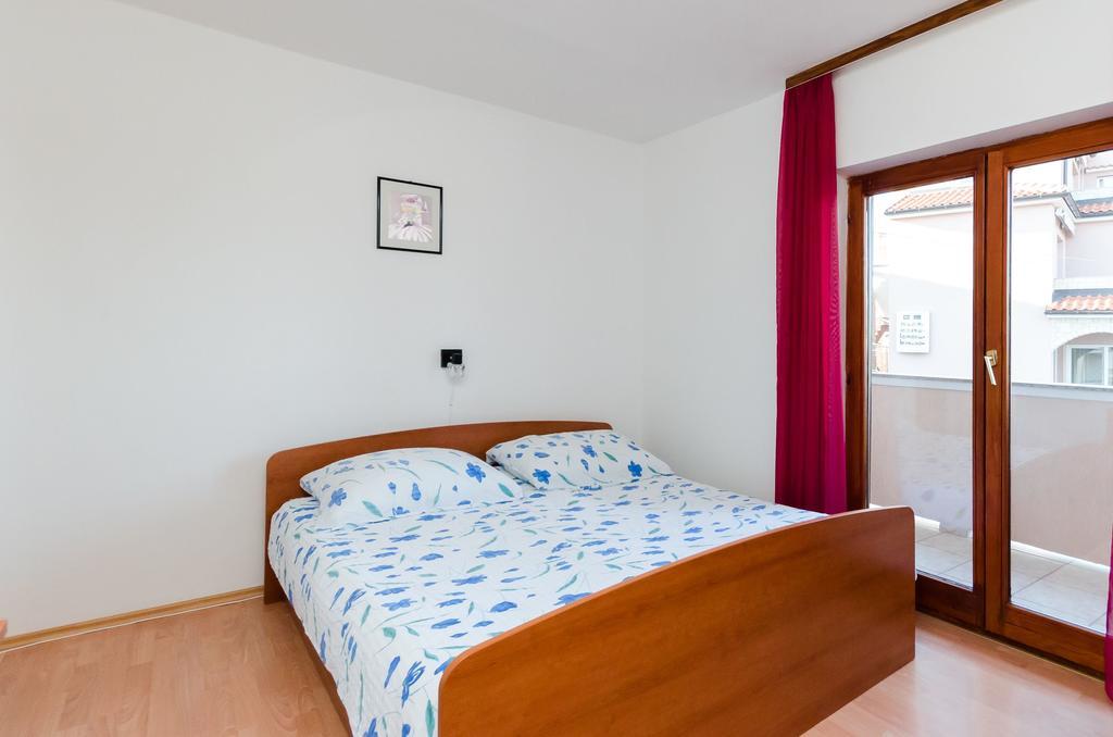 לופאר Apartments Dragan מראה חיצוני תמונה