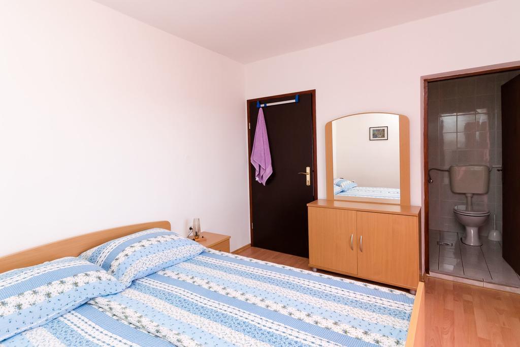 לופאר Apartments Dragan מראה חיצוני תמונה