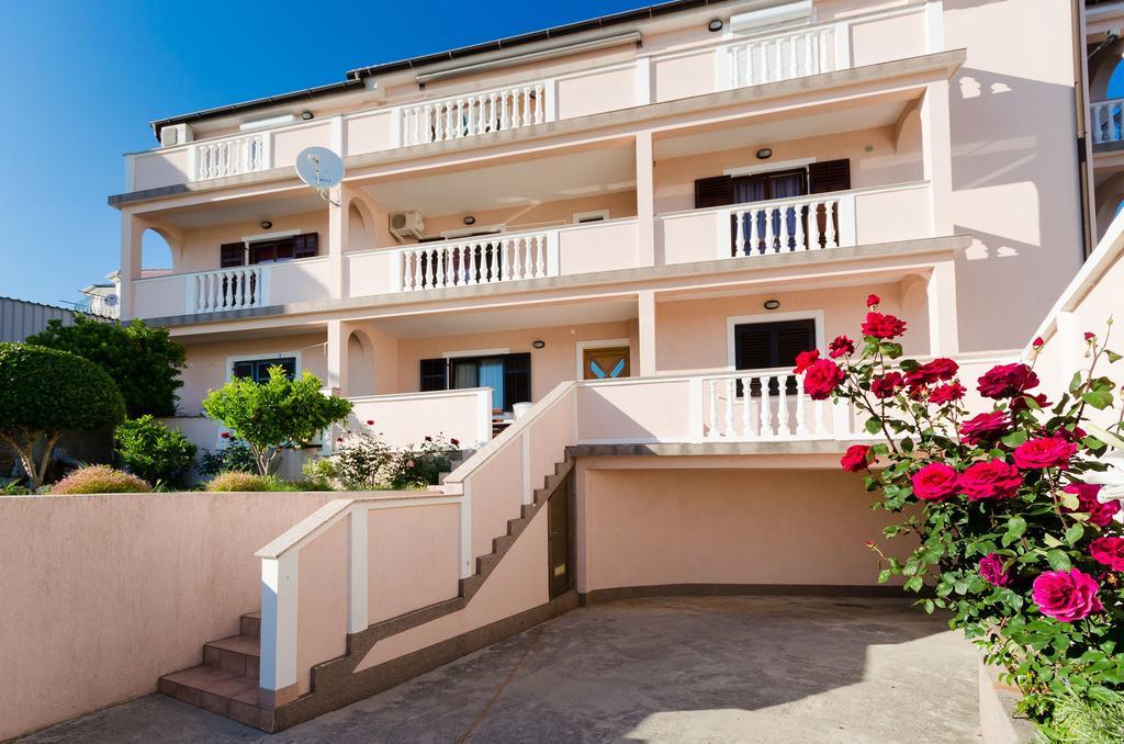לופאר Apartments Dragan מראה חיצוני תמונה