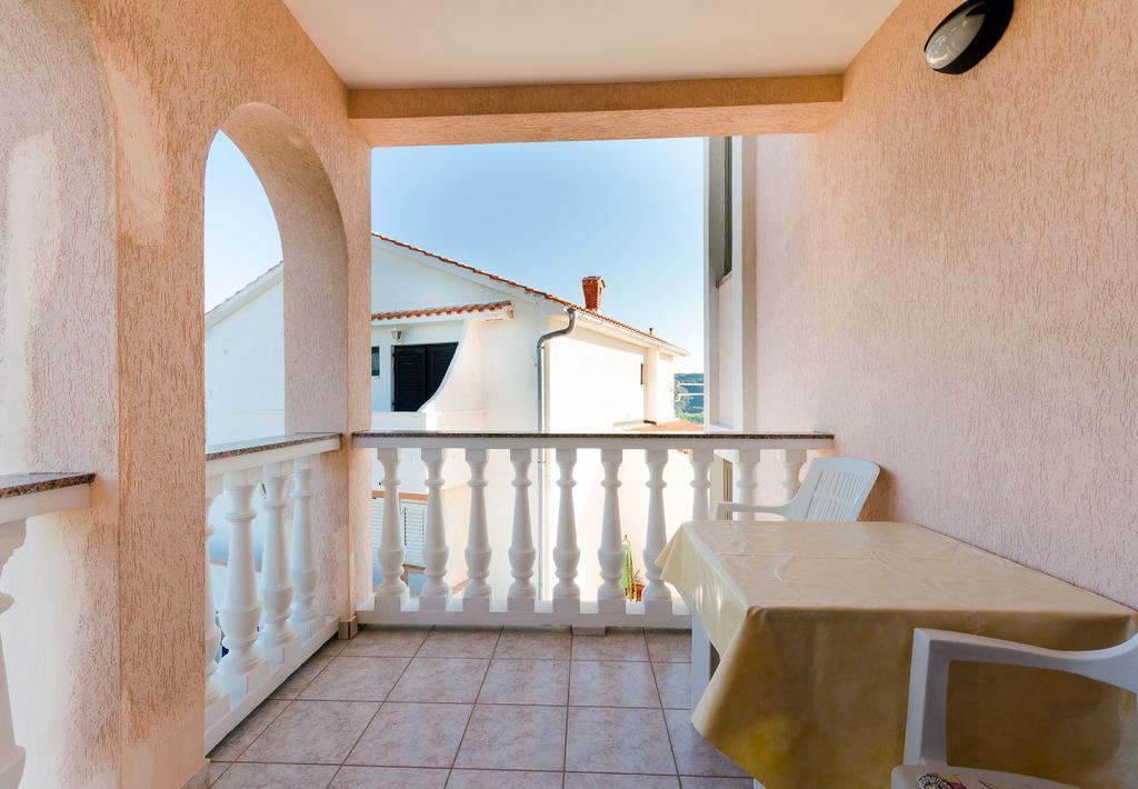 לופאר Apartments Dragan מראה חיצוני תמונה