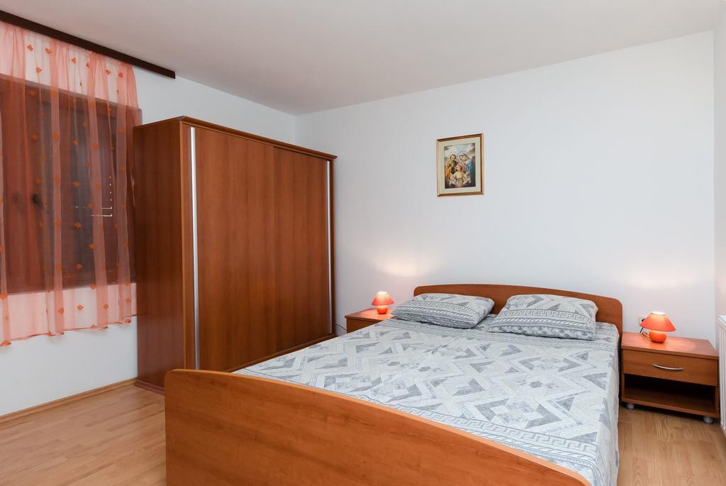 לופאר Apartments Dragan מראה חיצוני תמונה