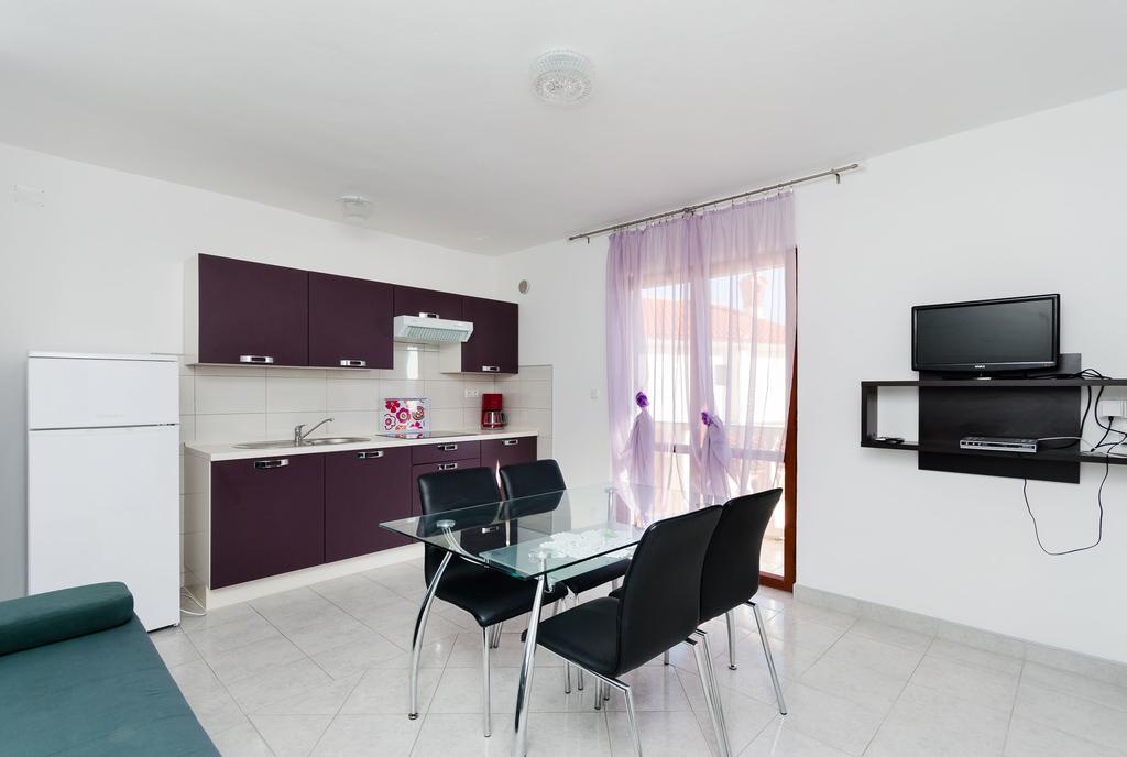 לופאר Apartments Dragan מראה חיצוני תמונה