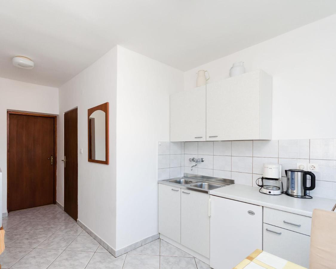 לופאר Apartments Dragan מראה חיצוני תמונה